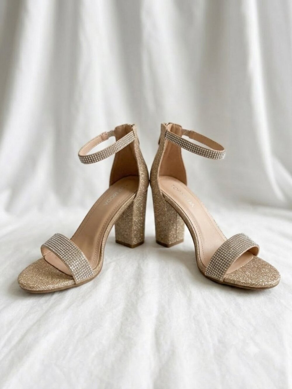 EUC Top Moda Gallery-45 Rhinestone Block Heel Ankle Strap Party Sandals 8.5